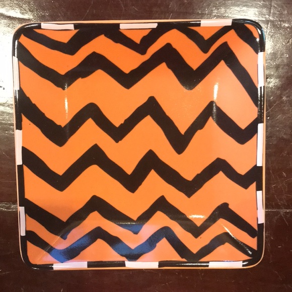 Set of 3 Small Stoneware Plates - Picture 4 of 10